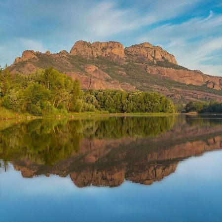 Le Chene Et L'Eau Bed and Breakfast Roquebrune-sur Argens Exteriör bild