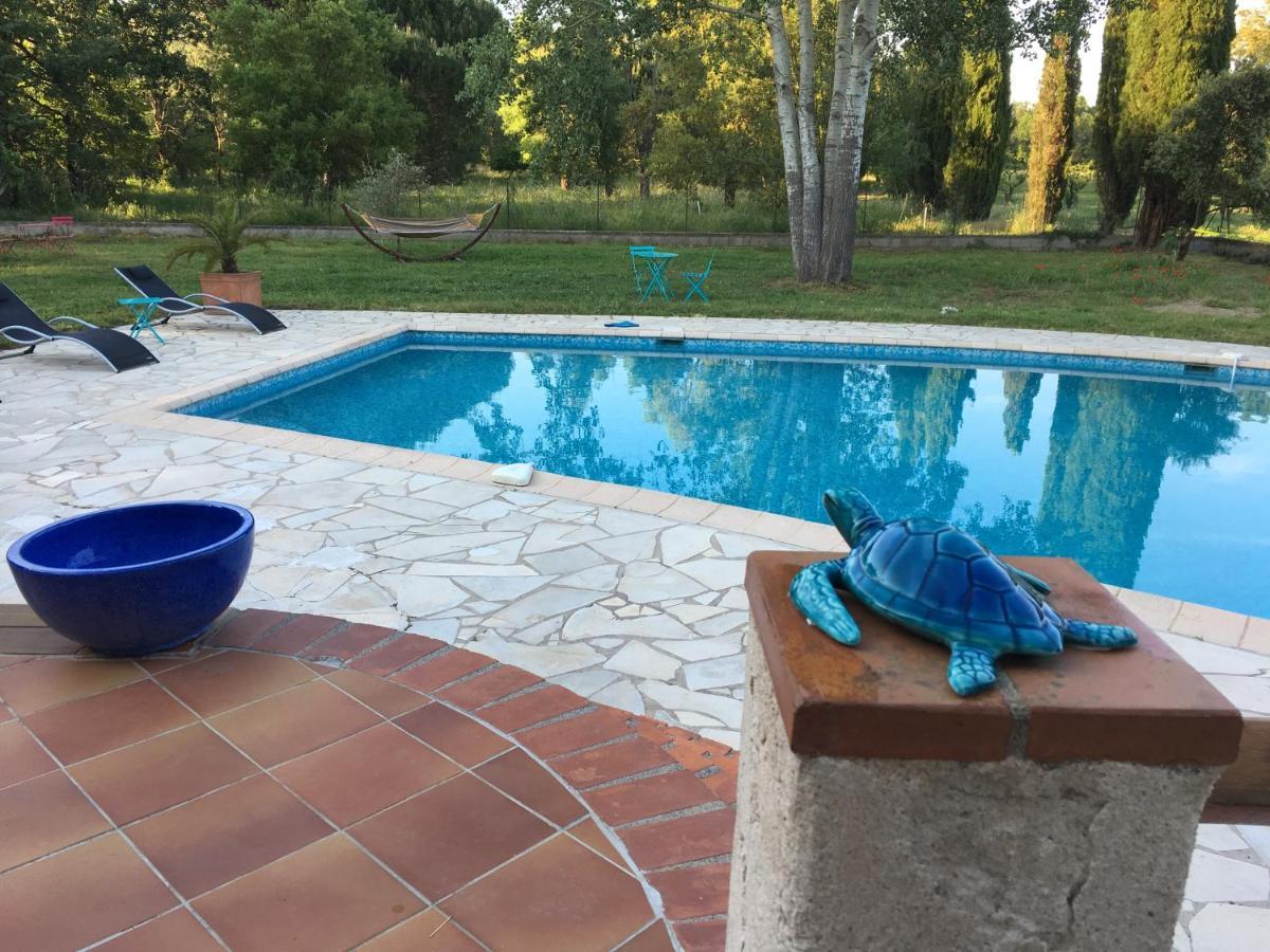 Le Chene Et L'Eau Bed and Breakfast Roquebrune-sur Argens Exteriör bild