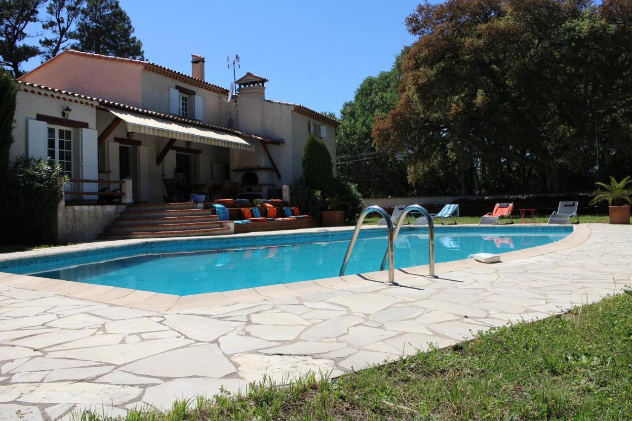 Le Chene Et L'Eau Bed and Breakfast Roquebrune-sur Argens Exteriör bild