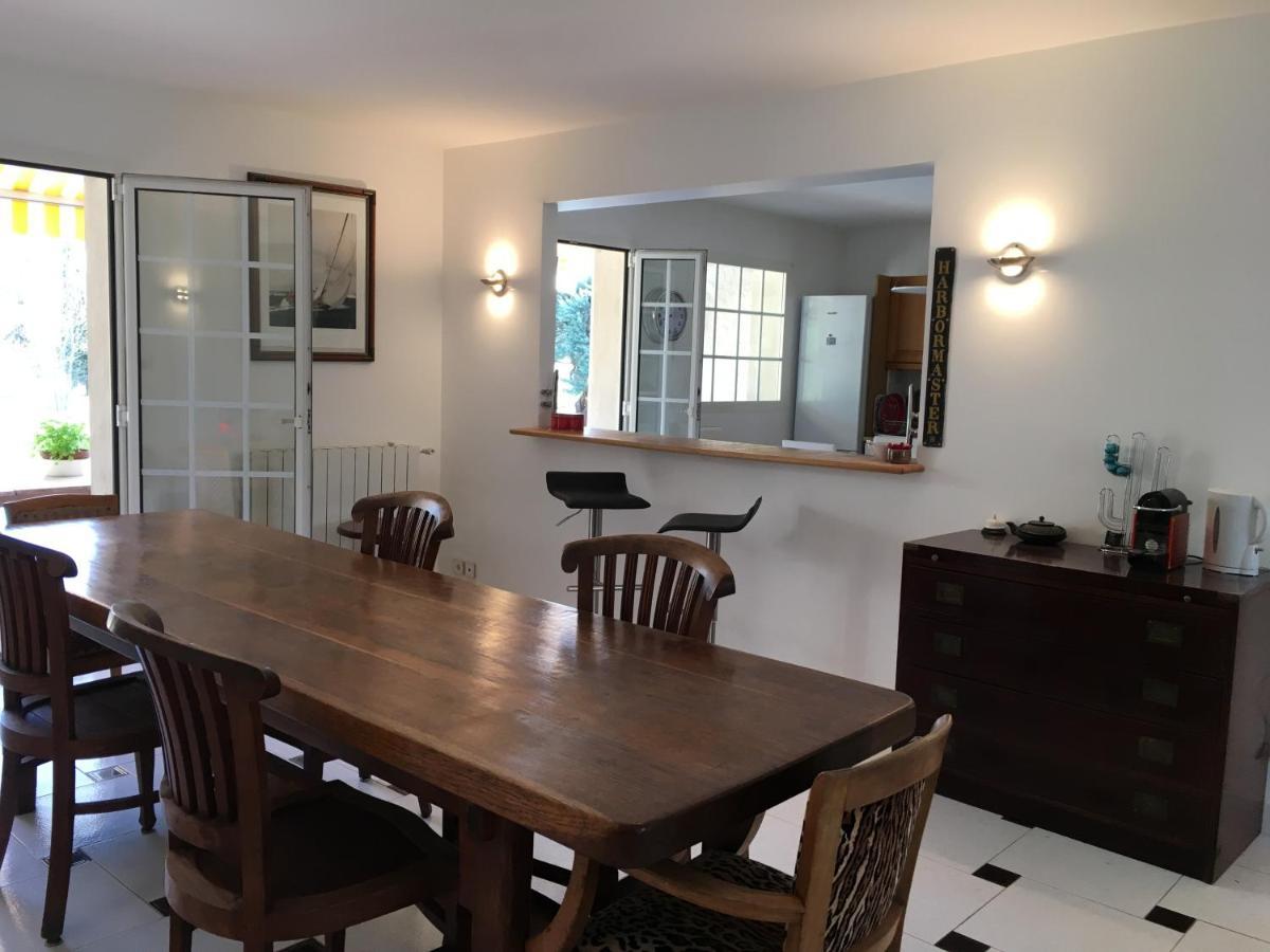Le Chene Et L'Eau Bed and Breakfast Roquebrune-sur Argens Exteriör bild