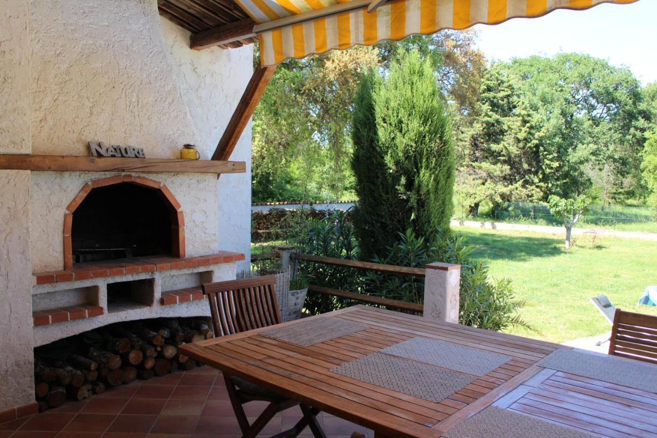 Le Chene Et L'Eau Bed and Breakfast Roquebrune-sur Argens Exteriör bild