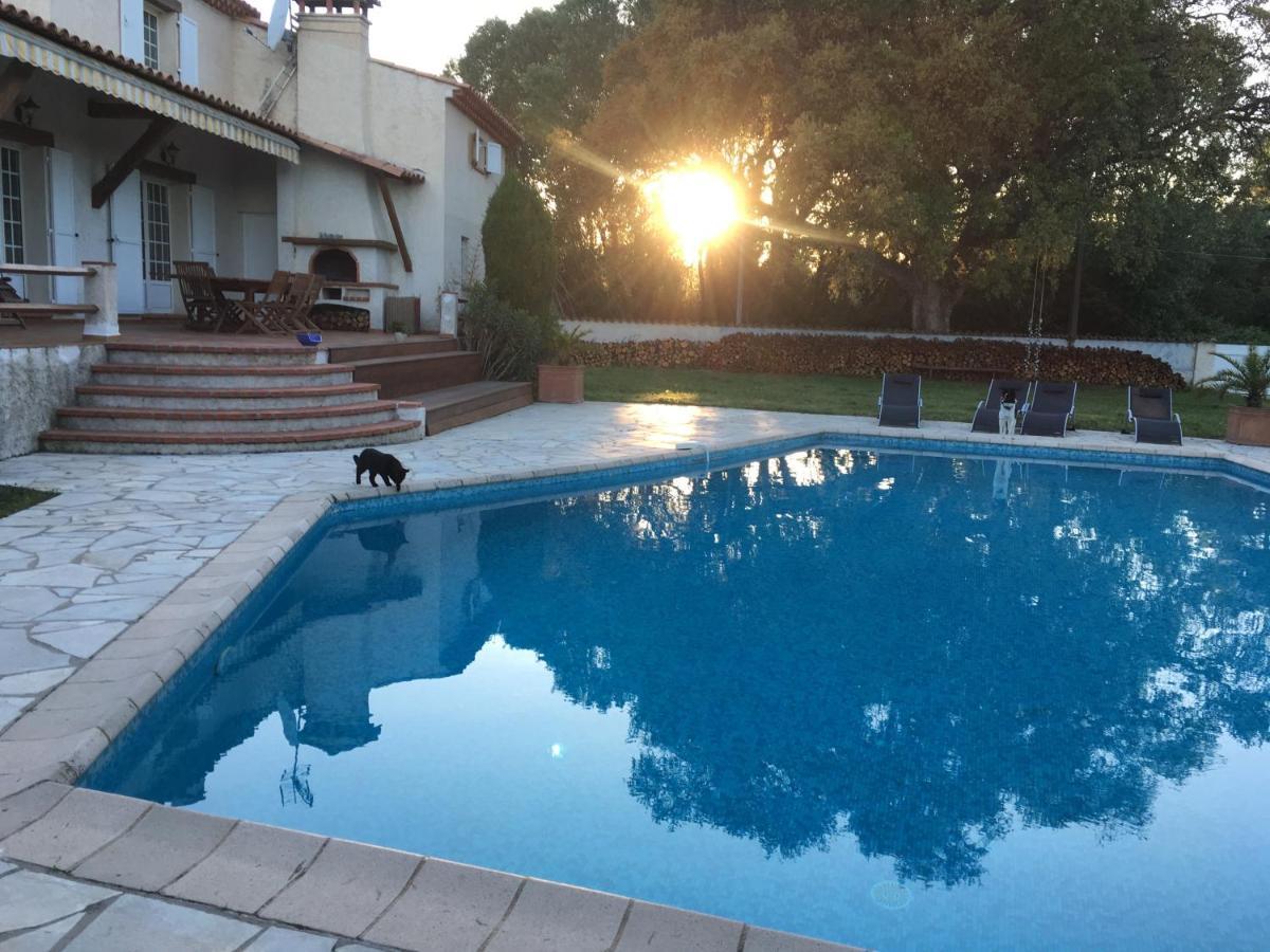 Le Chene Et L'Eau Bed and Breakfast Roquebrune-sur Argens Exteriör bild