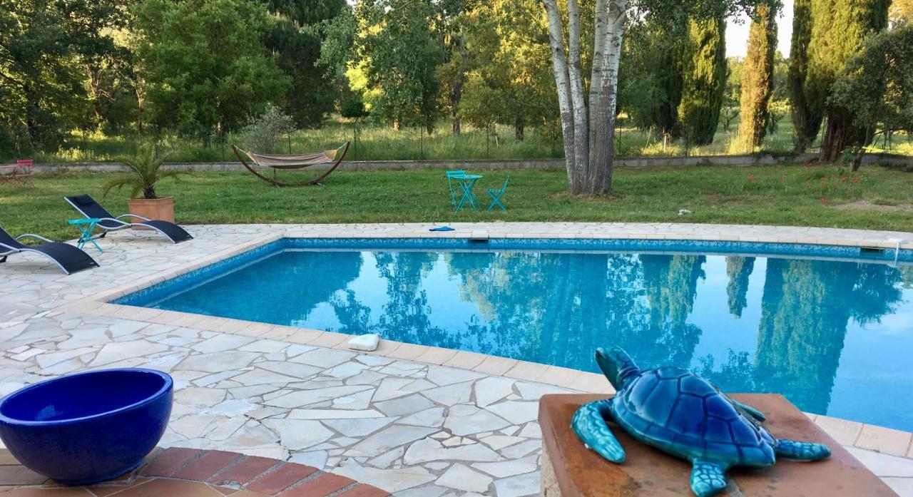 Le Chene Et L'Eau Bed and Breakfast Roquebrune-sur Argens Exteriör bild